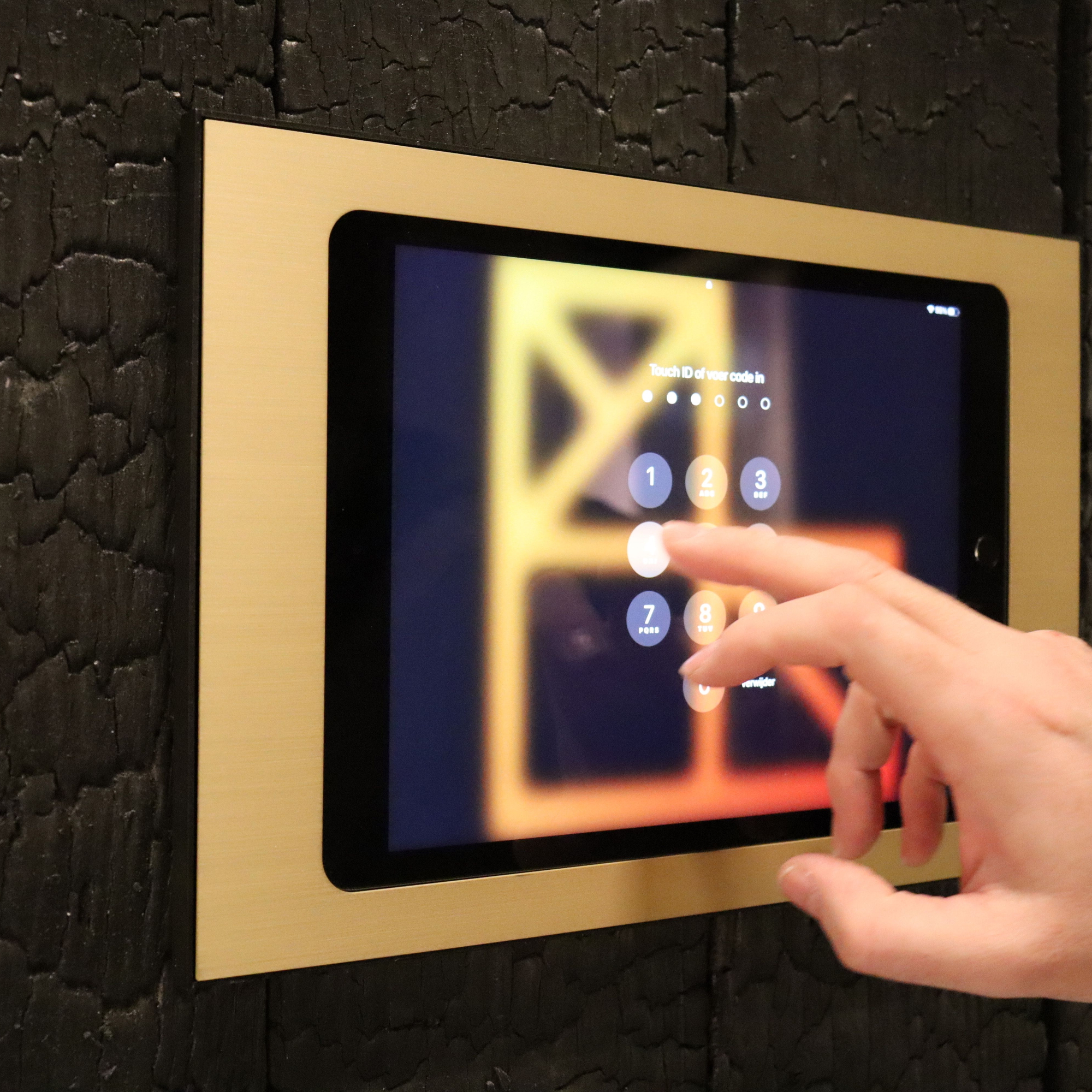 iPad Canvas Brushed Brass Hand