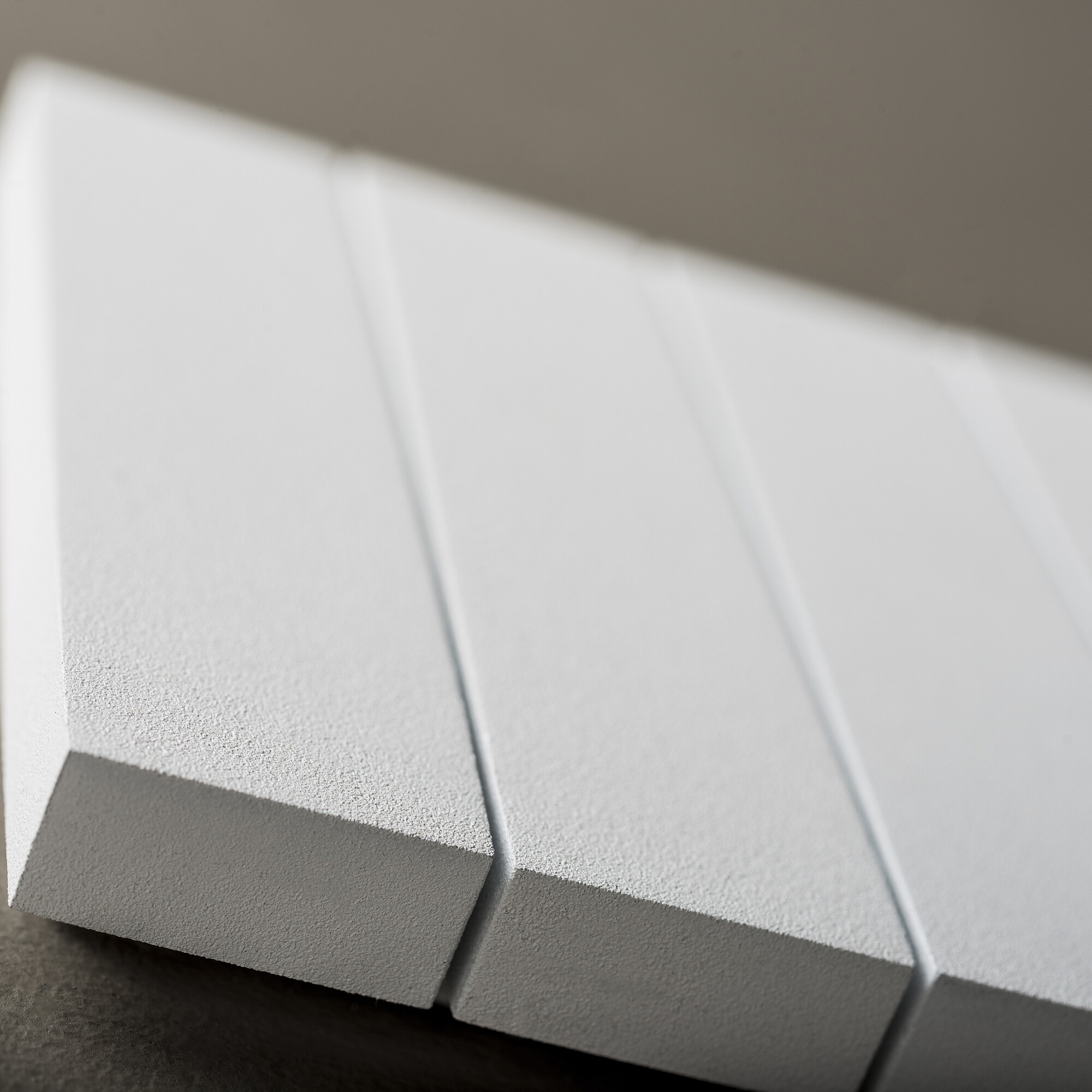 Aesteem 8T Textured White