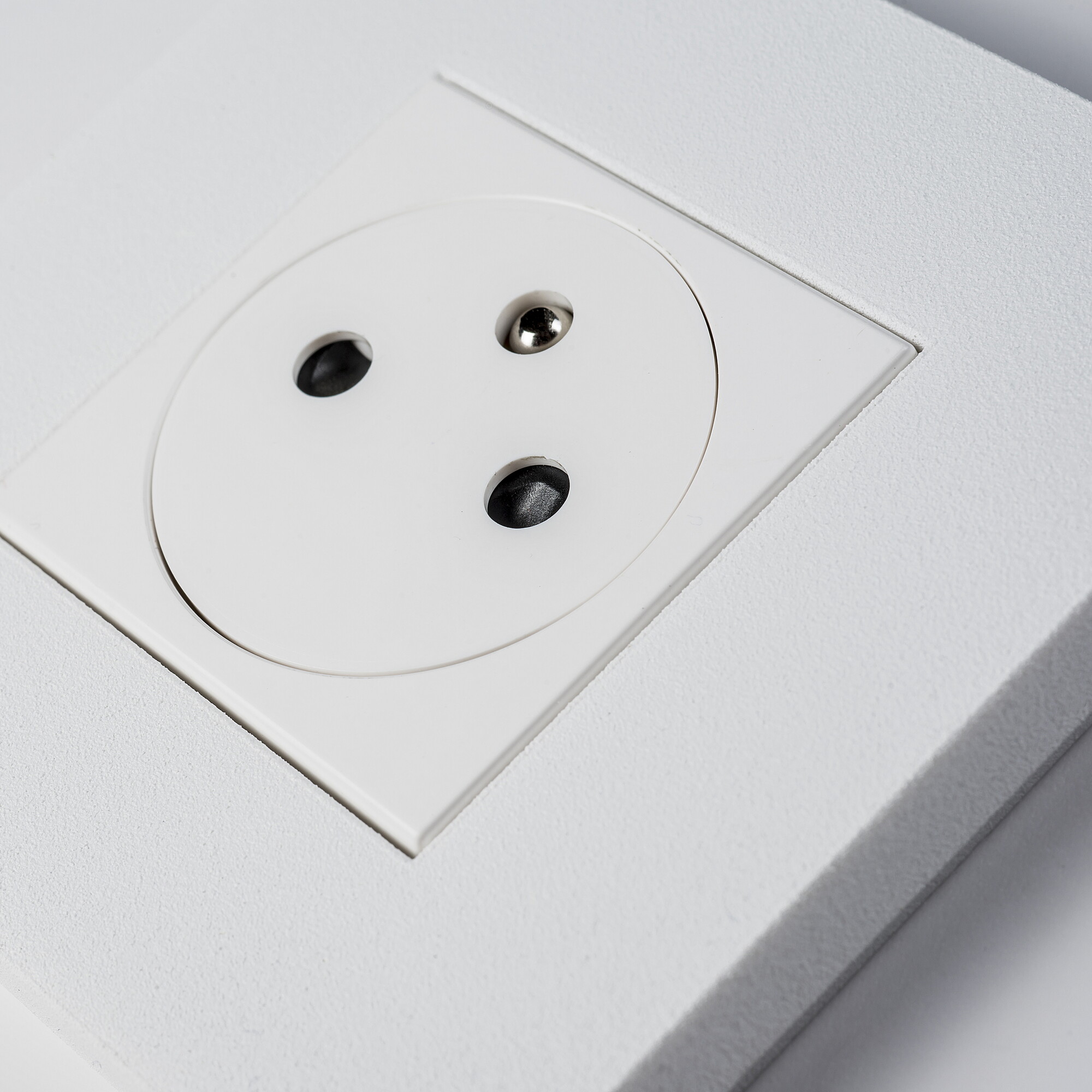 Aesteem MG Textured White