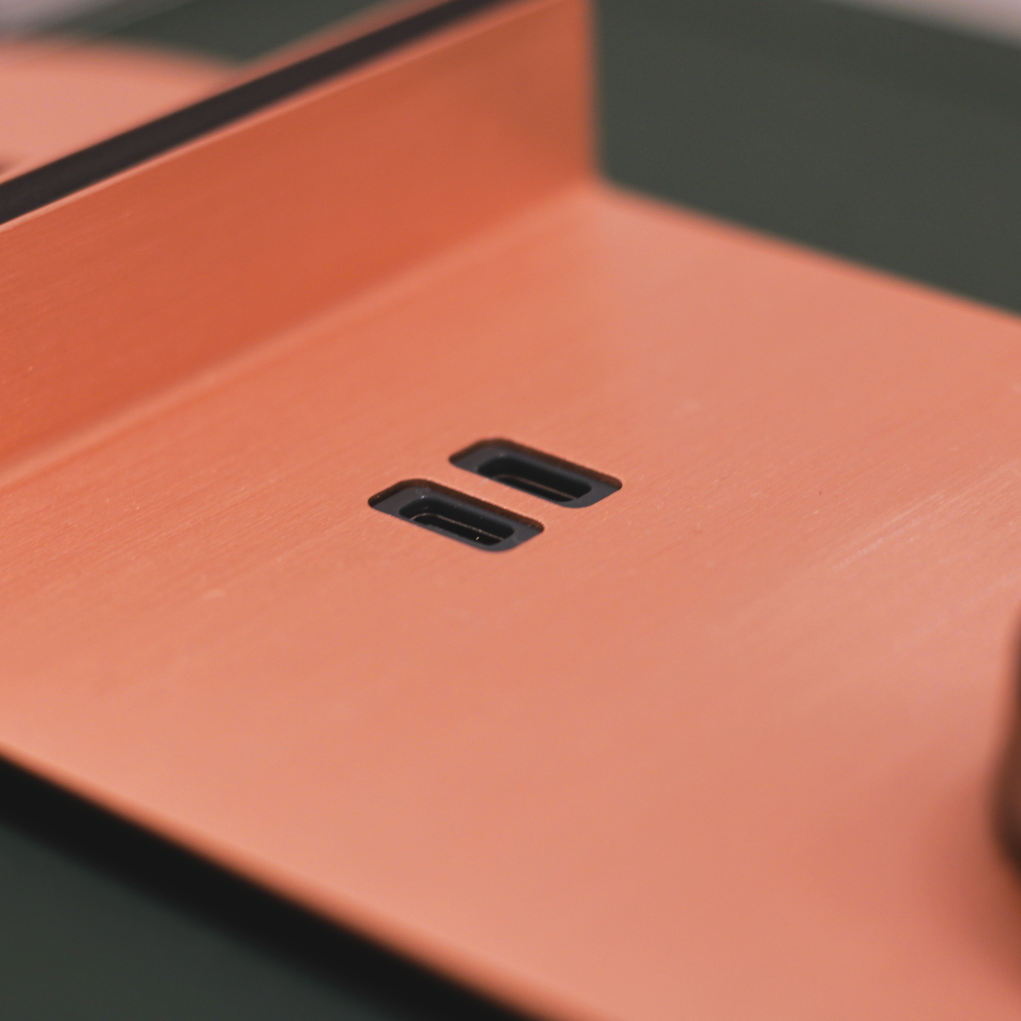 Cosmopolitan USB Copper