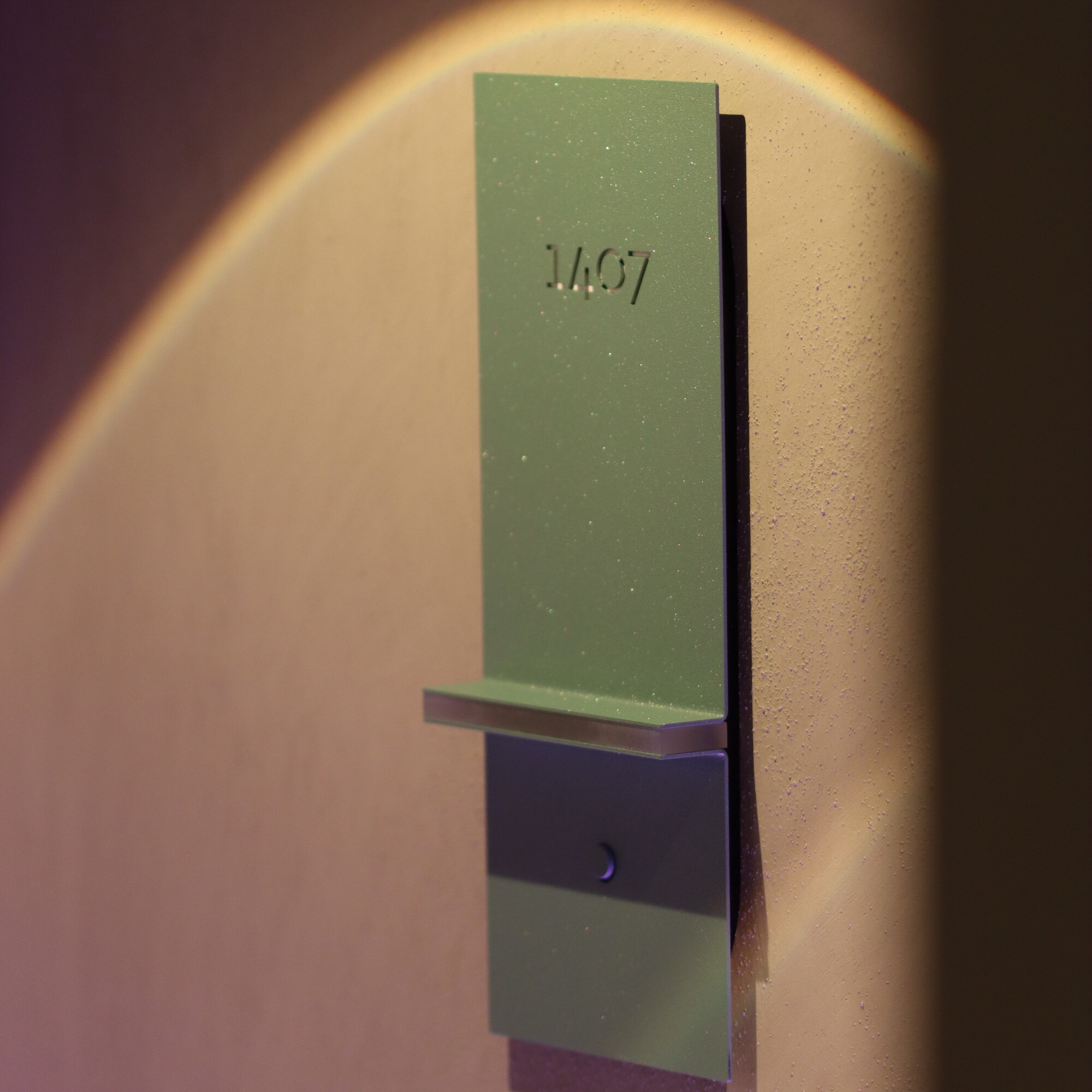 Cosmopolitan Roomnumber Mint