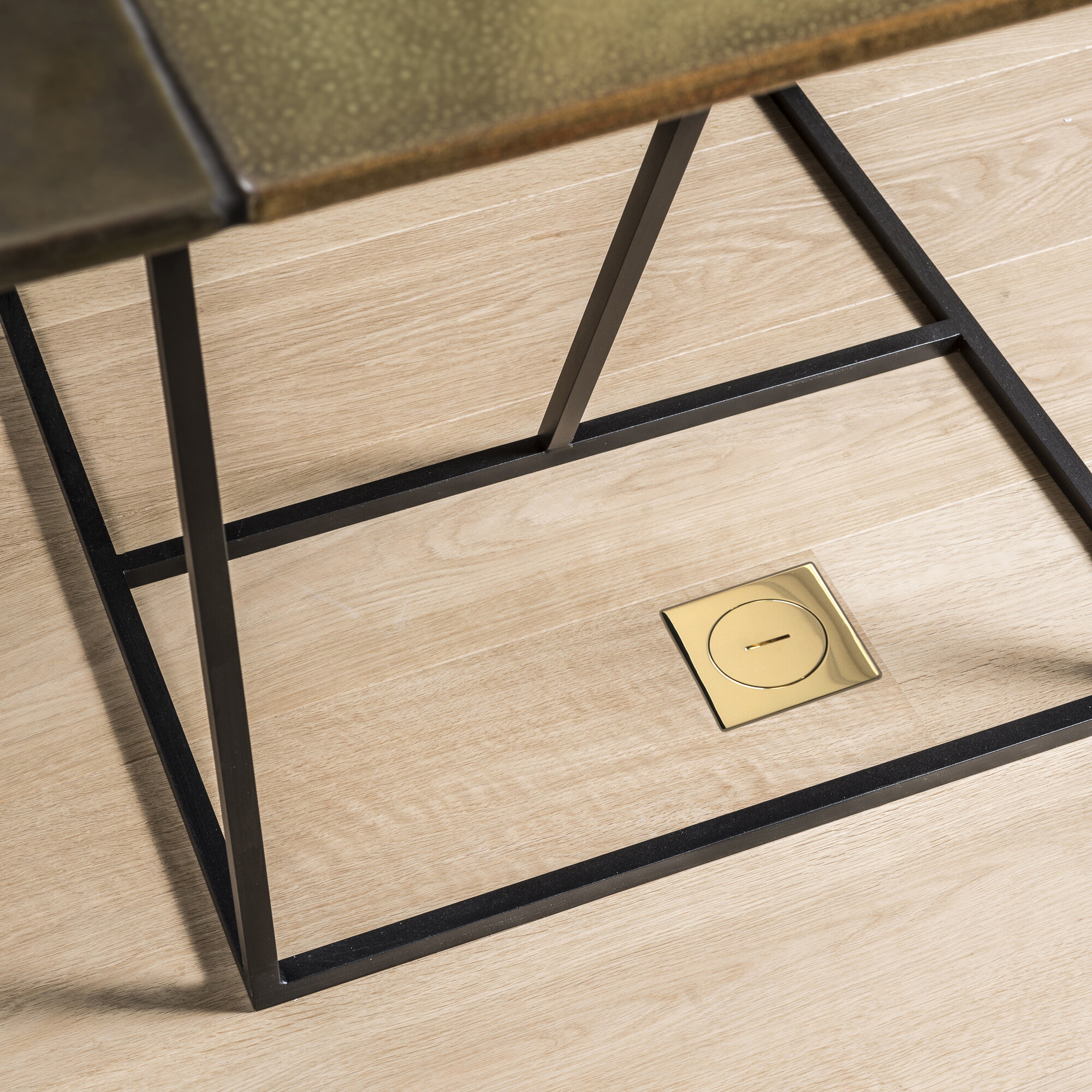 IP66 Polished Brass