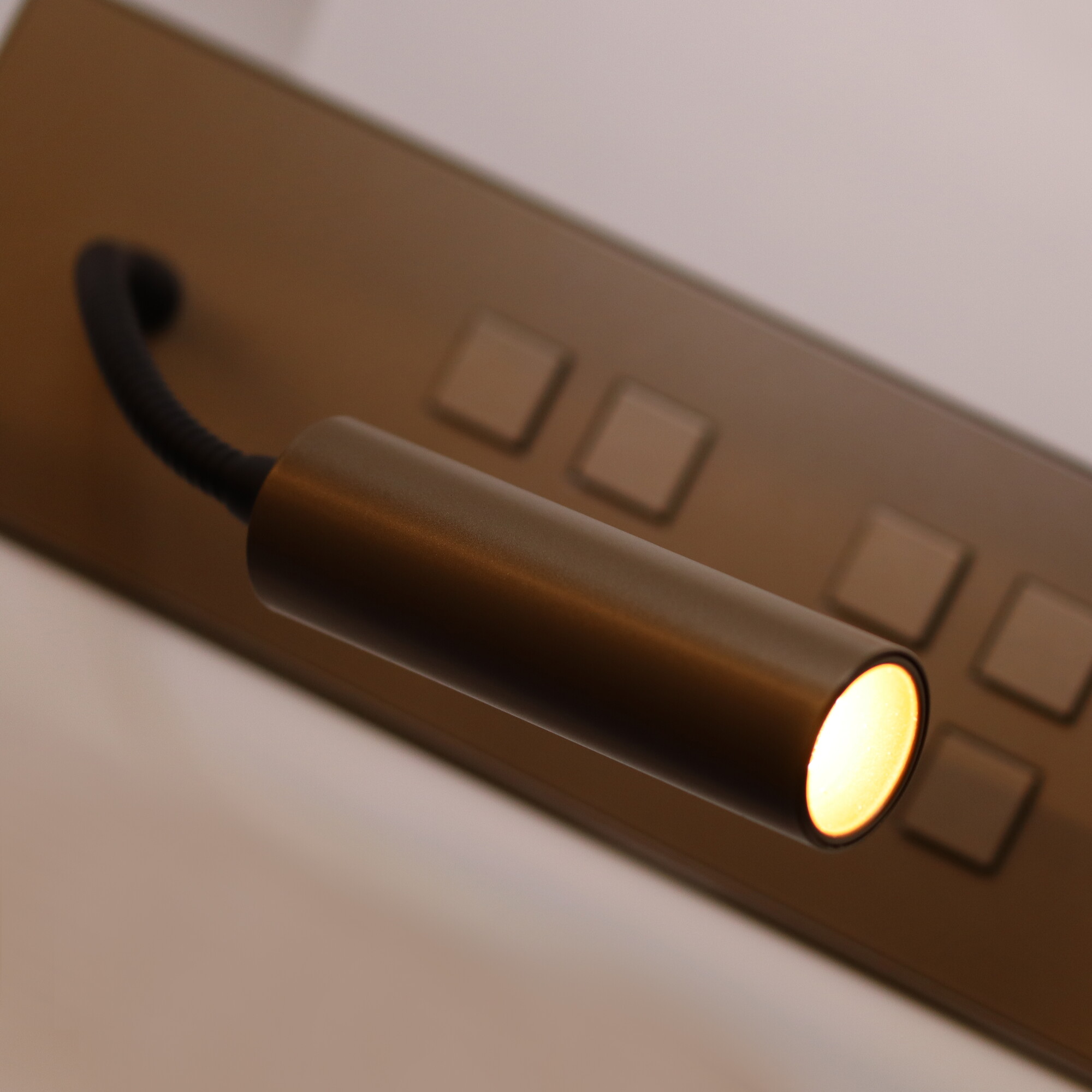 Nobel Flex Anodic Bronze