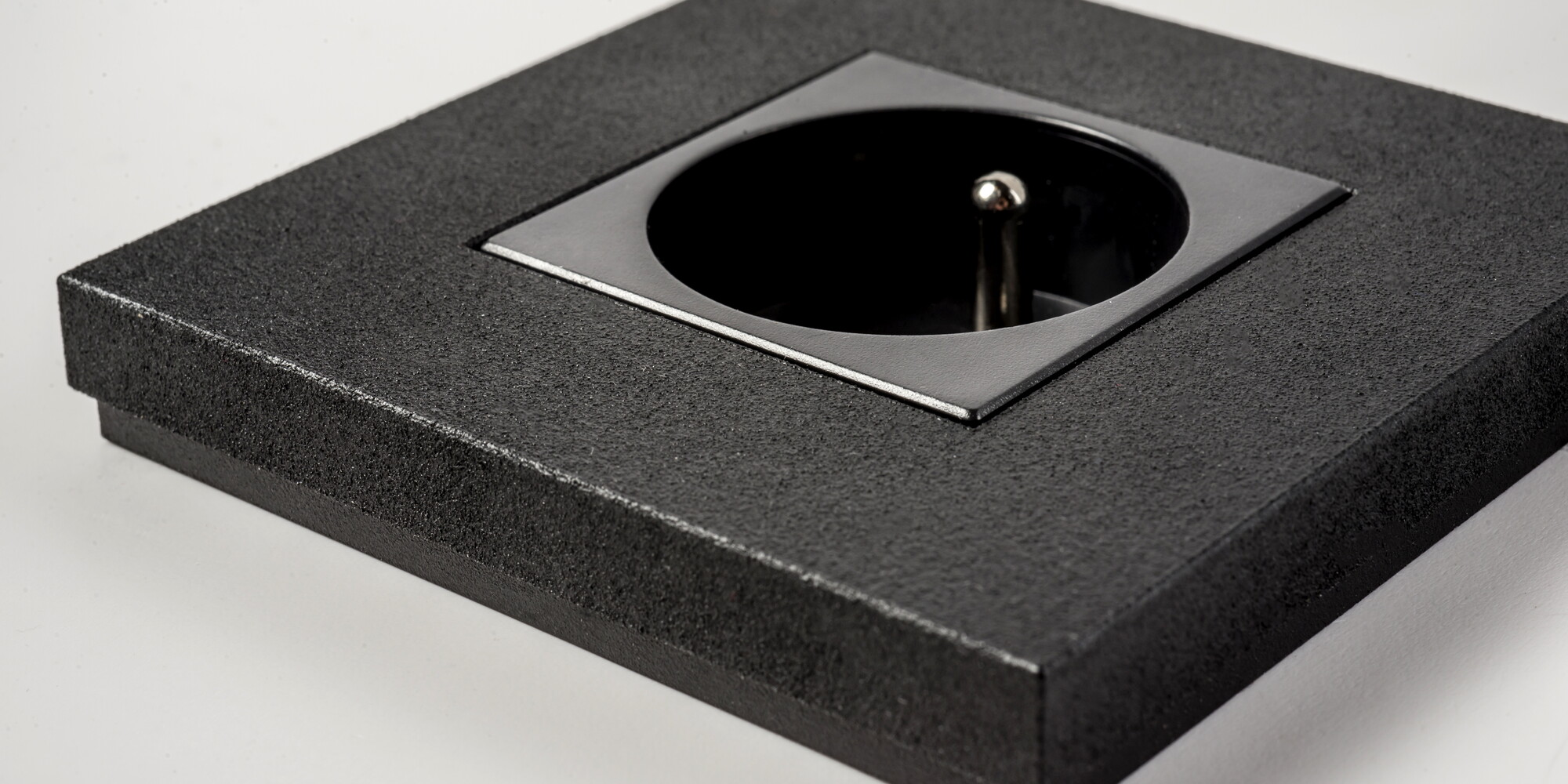Aesteem MG Textured Black