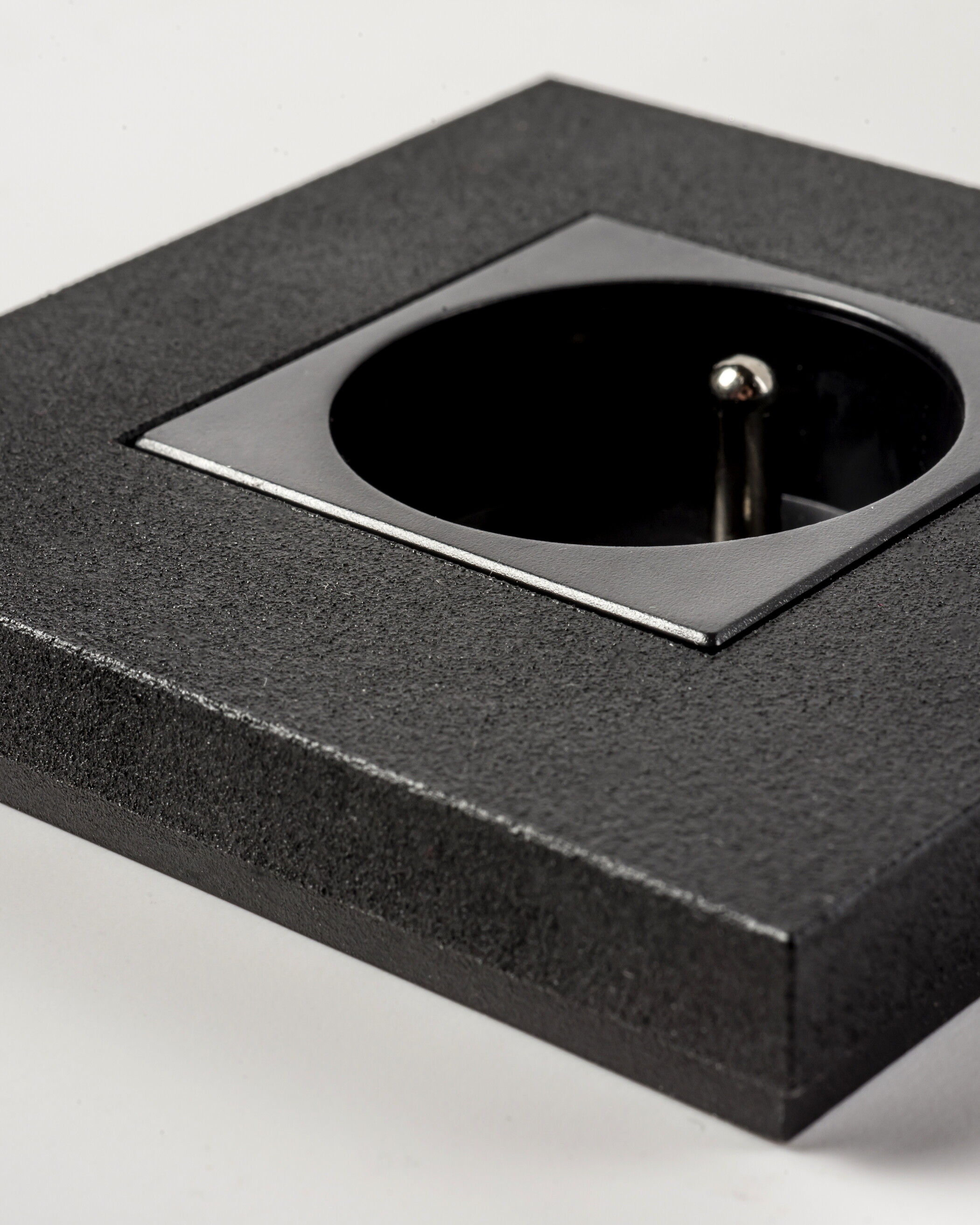 Aesteem MG Textured Black