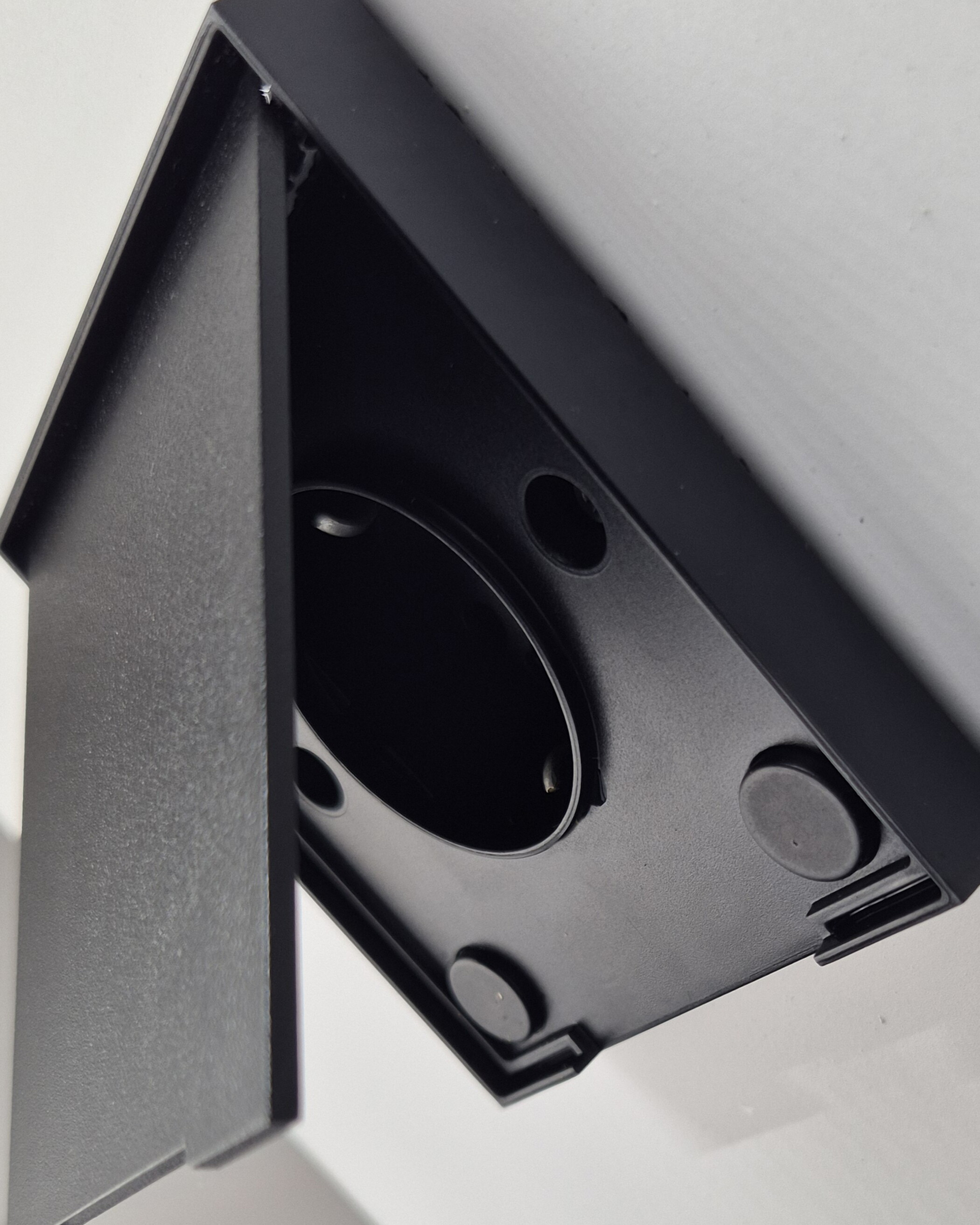 Void Outdoor Socket