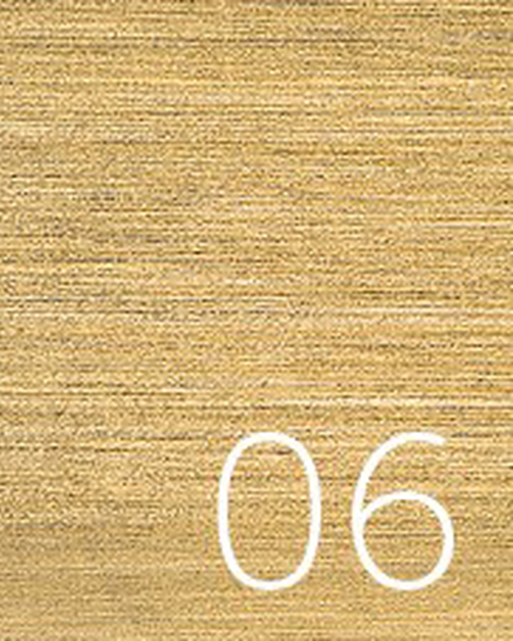 L06 - Brushed Brass