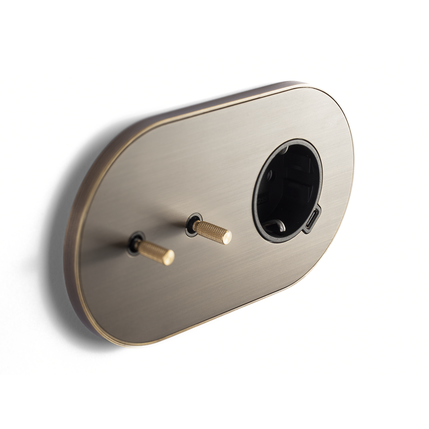 Circum Cockpit 2C + Void Socket with USB-C Bronze Antique